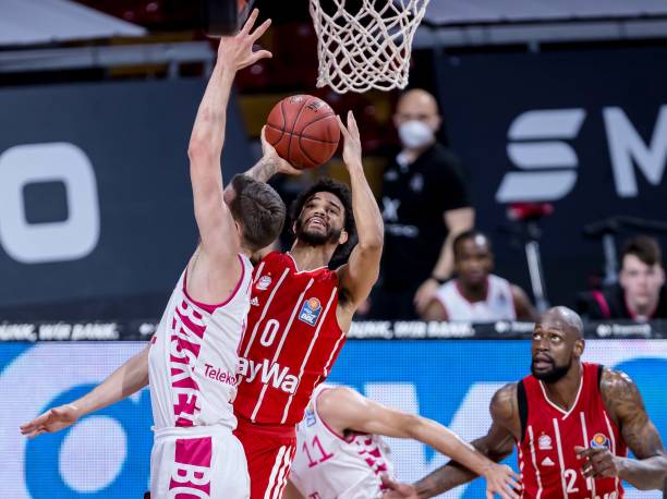 冠军发起冲 冠军发起冲