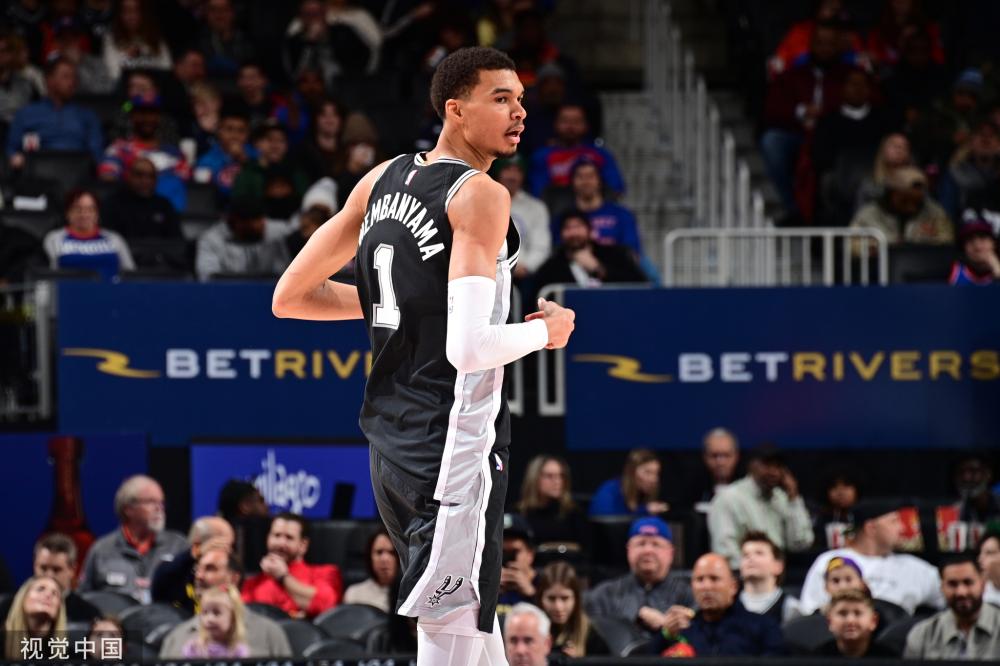 他为自己设 他为自己设