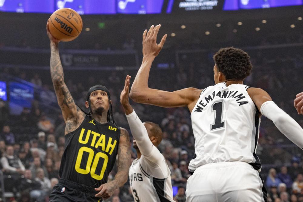 护航亚冬会 护航亚冬会