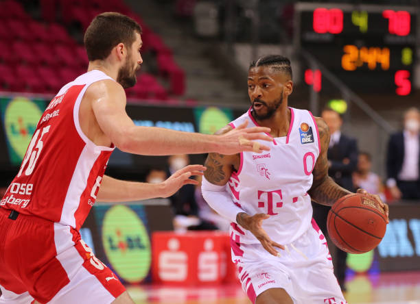 他的职业精 他的职业精