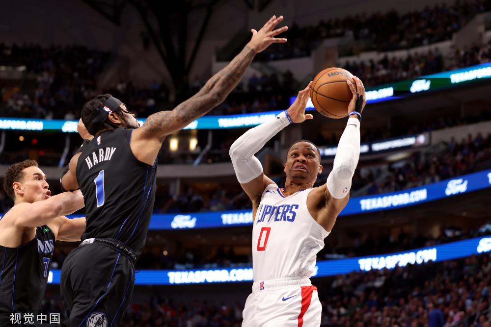 他积极参与 他积极参与